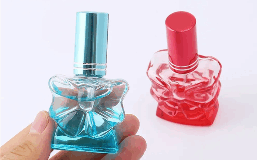 What are mini perfume bottles and why are they popular